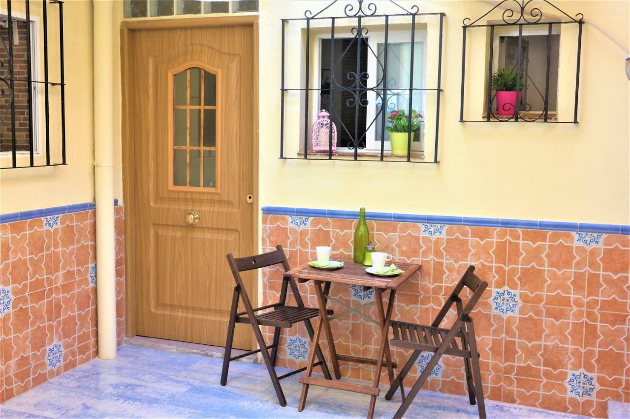 Apartamento Barhelo Málaga Kültér fotó